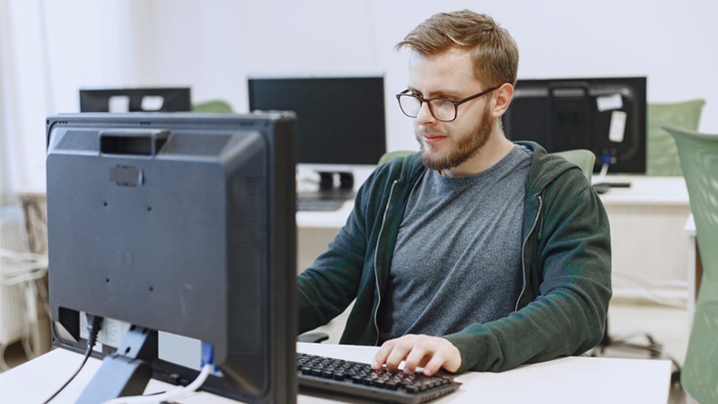 тестер программного обеспечения (QA)
